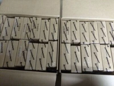 00YC325 00YC326 00YC329 Lenovo 400GB SATA 6Gb/s DC 2.5 SFF SSD - Image 1 of 2