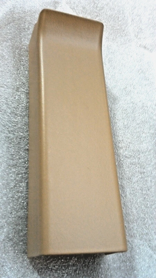 6010162 HUMMER H1 PANEL-TRIM DIVIDER BAR - Image 1 of 1