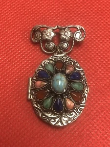 VINTAGE MULTICOLORED NATURAL STONES LOCKET BROOCH PIN SILVER TONED - Picture 1 of 7