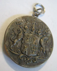 c. 1900 TW Superfein Wien Livery Button (Pendant) FROLICH Sweden Coat of Arms - Picture 1 of 15