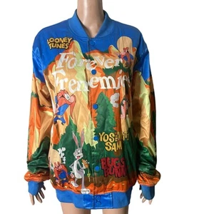 Looney Tunes Satin Bomber Jacket Mens XL Frenemies Bugs Bunny Yosemite Sam - Picture 1 of 15