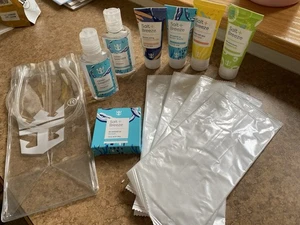 ROYAL CARIBBEAN Gesichtsmaske 4. Shampoo, Zustand, Duschgel, Lotion, Seife, Weintasche - Bild 1 von 2