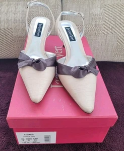 Scarpe Jacques Vert taglia 4 marrone panna tacco a gattino imbracatura schiena punta - Foto 1 di 8