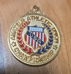 Amateur Athletic Union United States AAU USA Gold Tone Medal Award - Bild 1 von 4