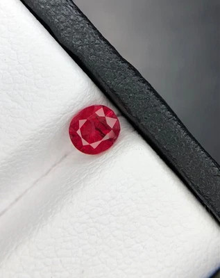 0.60 Cts Natural ruby Red Color Round Shape loose gemstone From Madagascar - Image 1 of 4