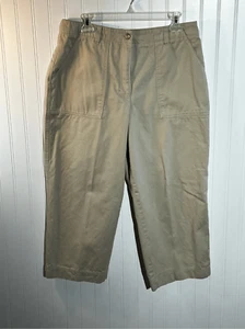 Jones New York Sport Cropped Pants Women’s Size 12 Tan Classic Pocketed Capris - Picture 1 of 9