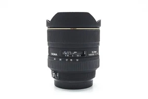 Sigma AF 12-24mm f/4.5-5.6 DG HSM Lens for Canon EF Mount Camera Body - Picture 1 of 10