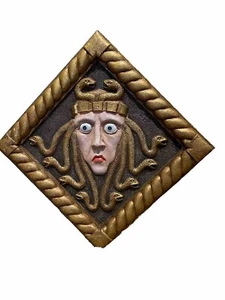 Design Toscano Medusa the Greek Snake-Hair Wall Sculpture - - Picture 1 of 3
