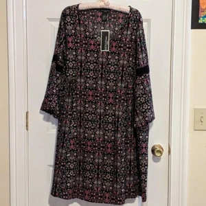 NEU Design 365 Damen schwarz Blumendruck Langarm Kleid 1X  - Bild 1 von 9