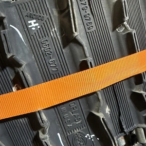 CAMOPLAST TRACK 679-9769 0602-677 121 X 15" X 5/8 2.52 PITCH Good - Picture 1 of 7