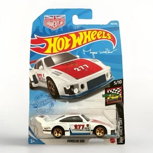 Hot Wheels 2021 HW Race Day Porsche 935 Magnus Walker 58/250 Cappuccio Rosso - Foto 1 di 3
