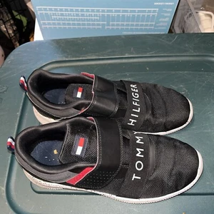 Boys TOMMY HILFIGER *CADET STRAP SNEAKER* COLOR~TOMMY black SIZE 6 - Picture 1 of 6