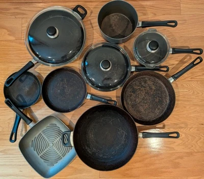 Juego de 13 sartenes fundidas a presión antiadherentes SCANPAN 2001 vintage hechas en Dinamarca con tapas Foto 1 de 2