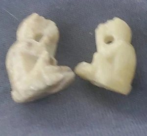 Antique 2 Monkey Netsuke Miniature Sculpture Carved Japan Toggles - Picture 1 of 6