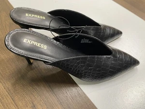 NEW Express Womens Size 8 Black Heels Snake Skin Shoes Pointed Toe NWT - Picture 1 of 8