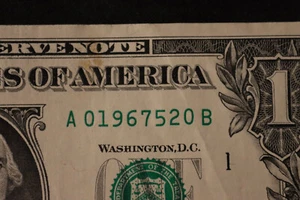 [20 de mayo de 1967] Billete de cumpleaños de lujo de un dólar SN A 01967520 B - Imagen 1 de 3