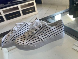 sneaker damen. Weiss. Gestreift. 41. Stoff. Sehr bequem! - Bild 1 von 4