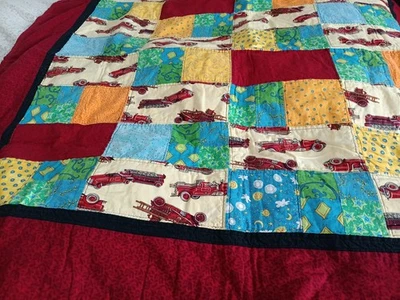 Manta de bebé de algodón roja 45x45 vintage de camiones de bomberos para niños parche Foto 1 de 4