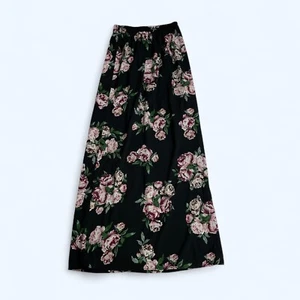 BOOHOO Dark & Moody Floral Long Maxi Skirt Size UK 8 US 4 Boho Elastic Waist - Picture 1 of 8