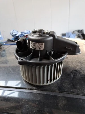 A6 C5 4B Gebläsemotor 4B1820021B - Bild 1 von 2