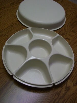 2-Piece Tupperware Almond 7-Section Serving Tray & Lid /13"Round    - Image 1 of 4