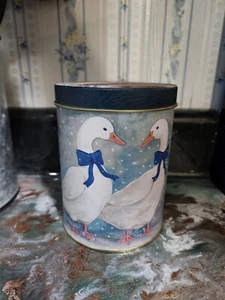 Small Nesting Metal Tin Round Canister Geese Goose with Lid 1987 Vintage - Picture 1 of 2
