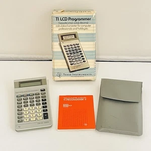 Texas Instruments TI LCD Programmer Constant Memory Calculator mit Etui & Booklet - Bild 1 von 13