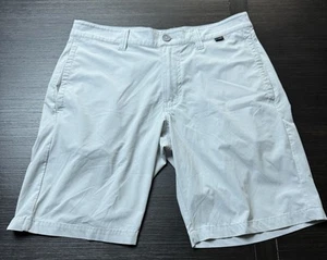 Travis Mathew Men’s Gray Striped Golf Shorts Size 30, Casual Dad Preppy - Picture 1 of 5