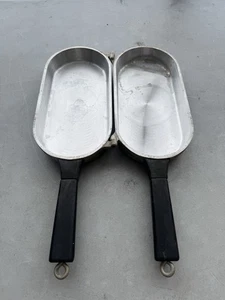 Miracle Maid Cookware G2 Hinged Folding Cast Aluminum Omelet Pan USA Casting Co. - Picture 1 of 5