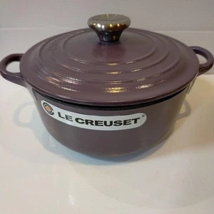 Le Creuset Cocotte Ronde Amethyst 20cm Enamel Cast Iron Double-Handled Pot NEW - Picture 1 of 10
