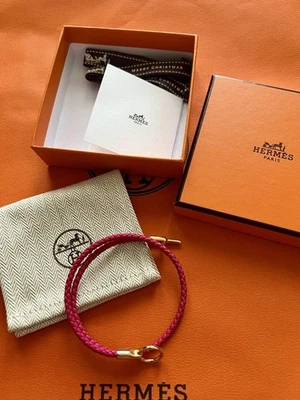 Pulsera Hermes Doble Tour Cuero Rosa Herrajes Dorados Usada Foto 1 de 3