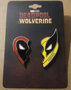 Set 2 spille smaltate Deadpool e Wolverine Best Friends cuore SalesOne nuove su cartoncino - Foto 1 di 2