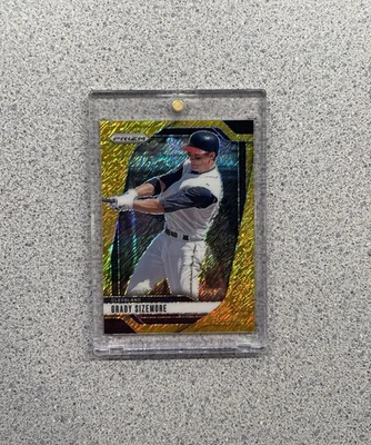 2025 帕尼 Prizm #206 Grady Sizemore FOTL 金色珠光 /7 印度全明星罕见 — 第 1/2 张图片