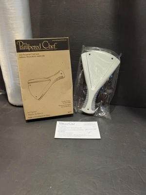 The Pampered Chef Jar Opener 2677 New Open Box White A New Way To Open Jars  - Image 1 of 4