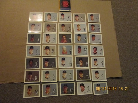 MLB Detroit Tigers Vintage Circa 1984 35 Players Coaches Etc. NIP Post Card Set Cover