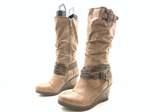 mustang wedge boots