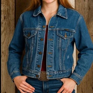 Vintage Wrangler Denim Jacket 70's Size 38 Made in USA Blue Jean Trucker Coat - Picture 1 of 9