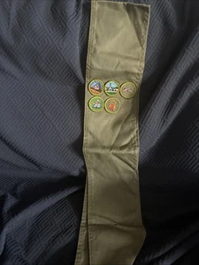 Faja vintage BSA Boy Scouts verde oliva con 5 insignias de mérito 29" de largo - Imagen 1 de 1