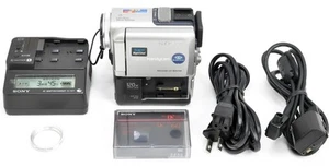 Alle funktionieren fast neuwertig Sony Handycam DCR-PC5 Mini DV Camcorder Nightshot Japan 2382 - Bild 1 von 22