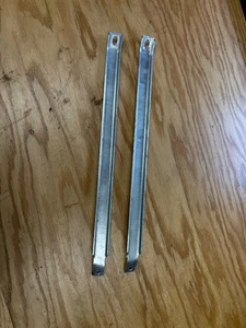 Land Rover Defender 110 rear fender stays galvanized NEW - Picture 1 of 2