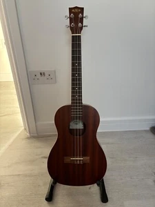 Kala Mahogany Series - KA-B Baritone Ukulele + case - Picture 1 of 6