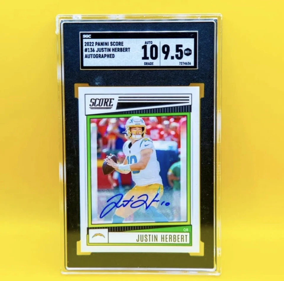 2022 Panini Score Justin Herbert #136 SGC GEM MINT 10 AUTOGRAPH - Image 1 of 1