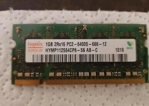 Hynix 1GB 2Rx16 PC2-6400S-666-12 SO-DIMM HYMP112S64CP6-S6 AB-C DDR-2 Laptop - Afbeelding 1 van 1