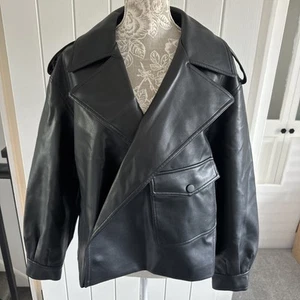 Michelle Keegan NWOT Black Faux Leather Cropped Biker Jacket Designer Size 16 - Picture 1 of 9