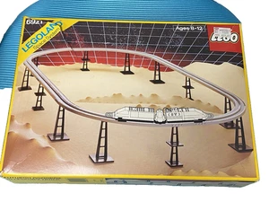 LEGO Space Futuron Monorail Accessory Track 6921 Set - 100% Complete in Box! CIB - Picture 1 of 13
