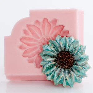 Silicone Mold Flower Daisy Candy Butter Soap Resin Wax Polymer Clay Mould (515) - Picture 1 of 8