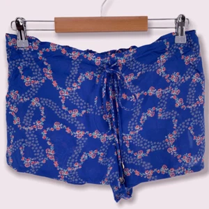 Wildfox Womens Swim Cover Up Shorts Blue Floral Lightweight Drawstring S New - Picture 1 of 8