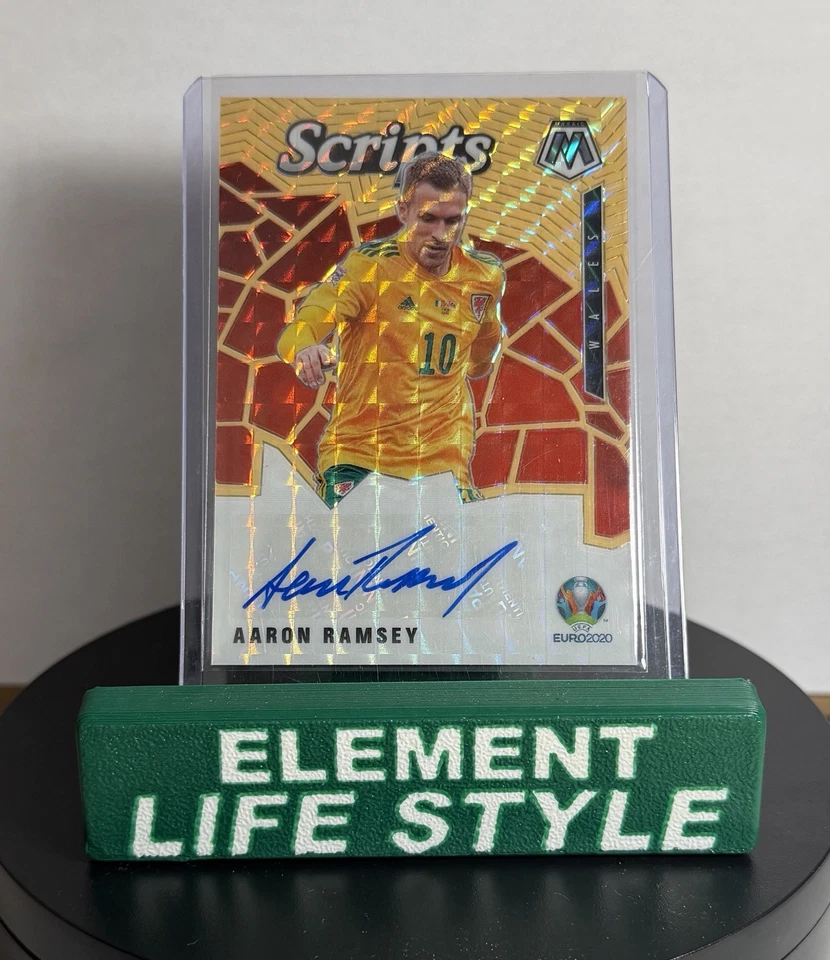 AARON RAMSEY 2021 Panini Mosaic UEFA Euro Auto Gold 1/5 - Image 1 of 1