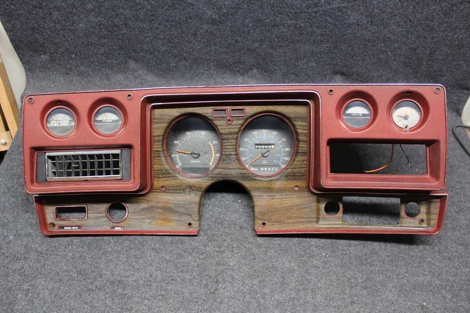 Chevrolet Chevelle Monte Carlo 1973 1974 1975 1976 1977 tacómetro tablero e indicadores SS Foto 1 de 4