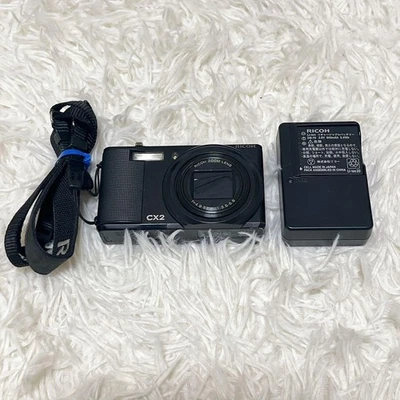 RICOH CX2 Black Compact Digital Camera 9MP 10.7x Zoom Tested with Charger - Image 1 of 4